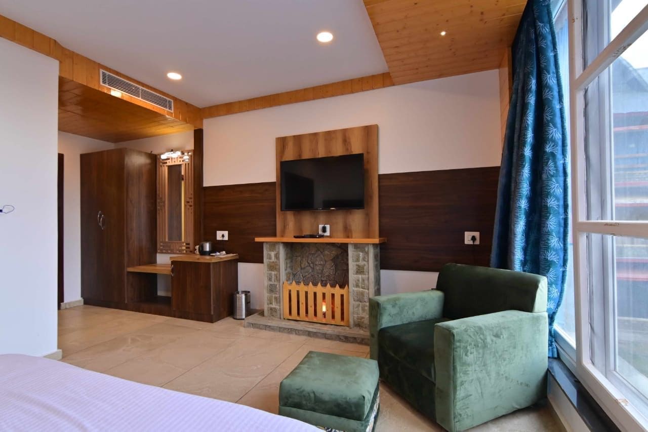 Royal-Classic-sofa-with-cabinet-and-led-panel